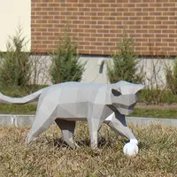 Скульптура из бумаги - Любопытный котик