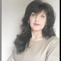 Я больше, чем королева! Я больше, чем король!