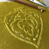 Вышивка рельефных узоров на бархате