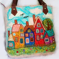 Создание сказочной сумки с пряничным городом в смешанной технике