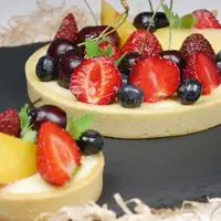 Тарталетки с легким заварным кремом и ягодами