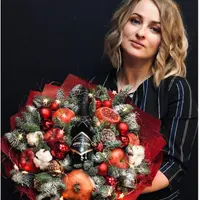 Новогодний марафон: 8 букетов и 1 ёлочка