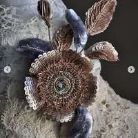 Каркасная брошь-цветок