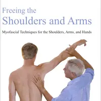 Освободить плечи и руки