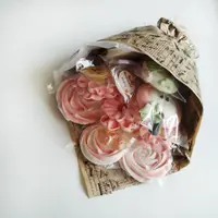 Эффектный букет из безе