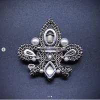 Брошь «Лилия»