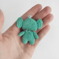 Мастер-класс по вязанию крючком: брошь "Слонёнок Топ" и игрушка "Маленький слонёнок"