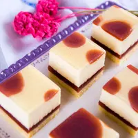 Нарезное пирожное «Клубничный дождь»