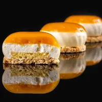 Муссовые пирожные: ягодное, тропики, шоколадная вишня