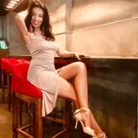 Женственность через танец