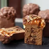 Финансье Сникерс