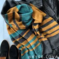 Полосатый шарф-палантин