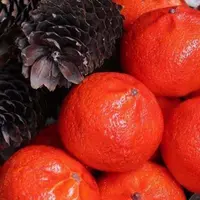 Пирожное картошка: мандарины, шишки и снежок