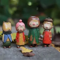 Миниатюрные куклы из дерева