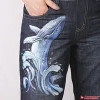 Роспись по ткани. Рисунок на джинсах «Кит»