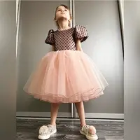 Пышное платье с рукавами-пузырями