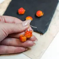 Серьги с морошкой