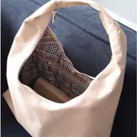 Сумка 1070 – сумка-мешок на плечо