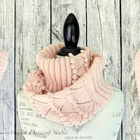 Шарф с шишечками Eve