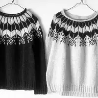 Вязаный женский пуловер Rosette