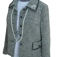 Трехслойная курточка Шанель