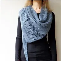 Шаль с листьями спицами Silverleaf