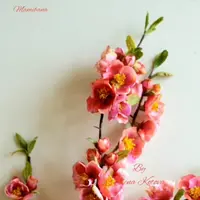 Веточка японской айвы из шелка