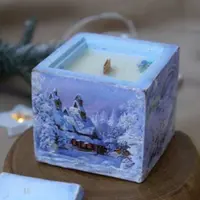 Свеча куб с декором