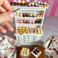 Кексы в бумажной корзинке