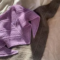 Вязаный спицами шарф бактус Scarf No. 2