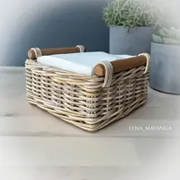 Салфетница из бумажной лозы