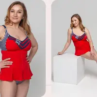 Танкини и высокие трусики слипы