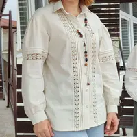 Блуза с кружевом