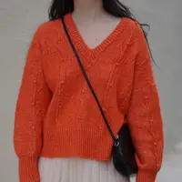 Свитер текстурным узором спицами Vallure