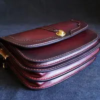 Небольшая женская сумка