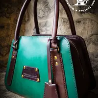 Увеличенный вариант сумки Carlo от Creativawl