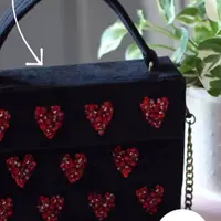 Сумочка на жестком каркасе